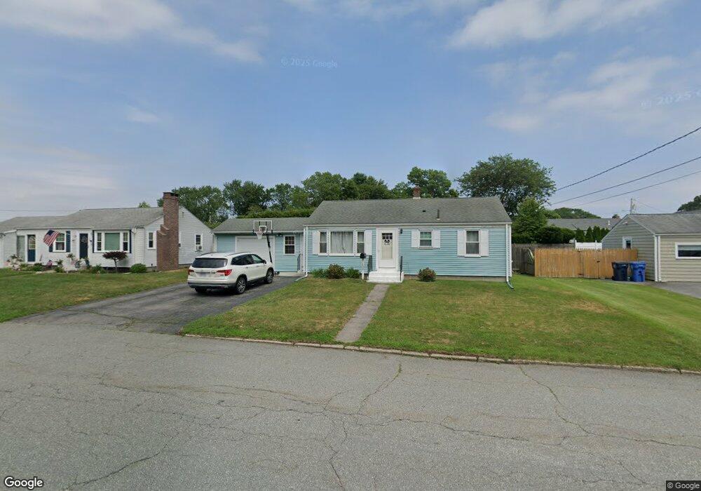 132 Poplar Dr, Cranston, RI 02920 - photo 1