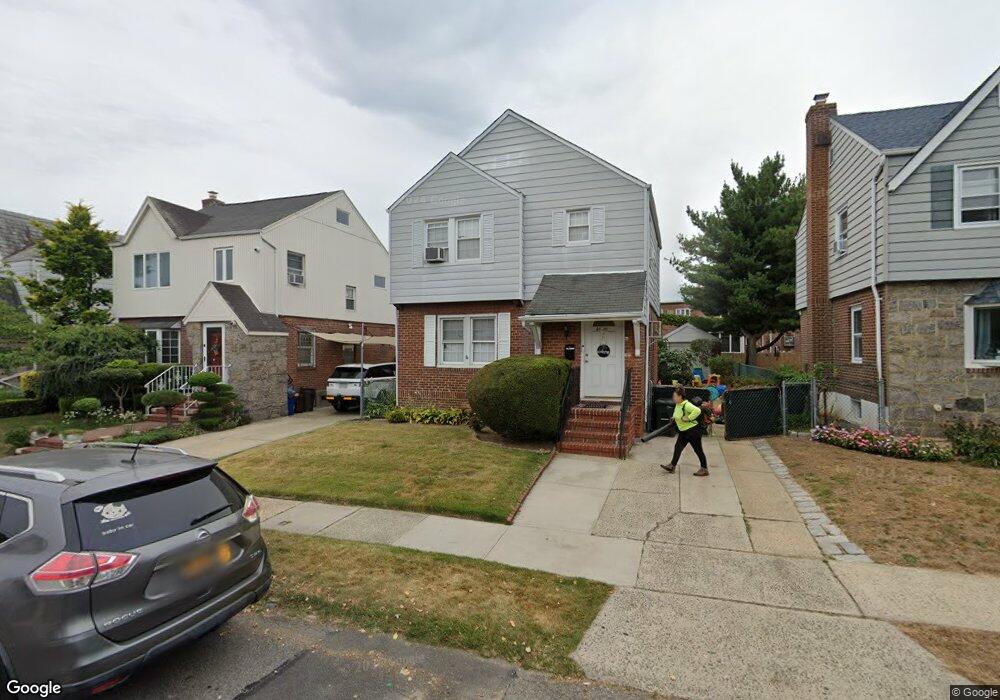 4630 194th St, Flushing, NY 11358 - photo 1