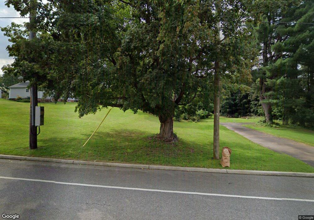 424 Middle Turnpike E, Manchester, CT 06040 - photo 1