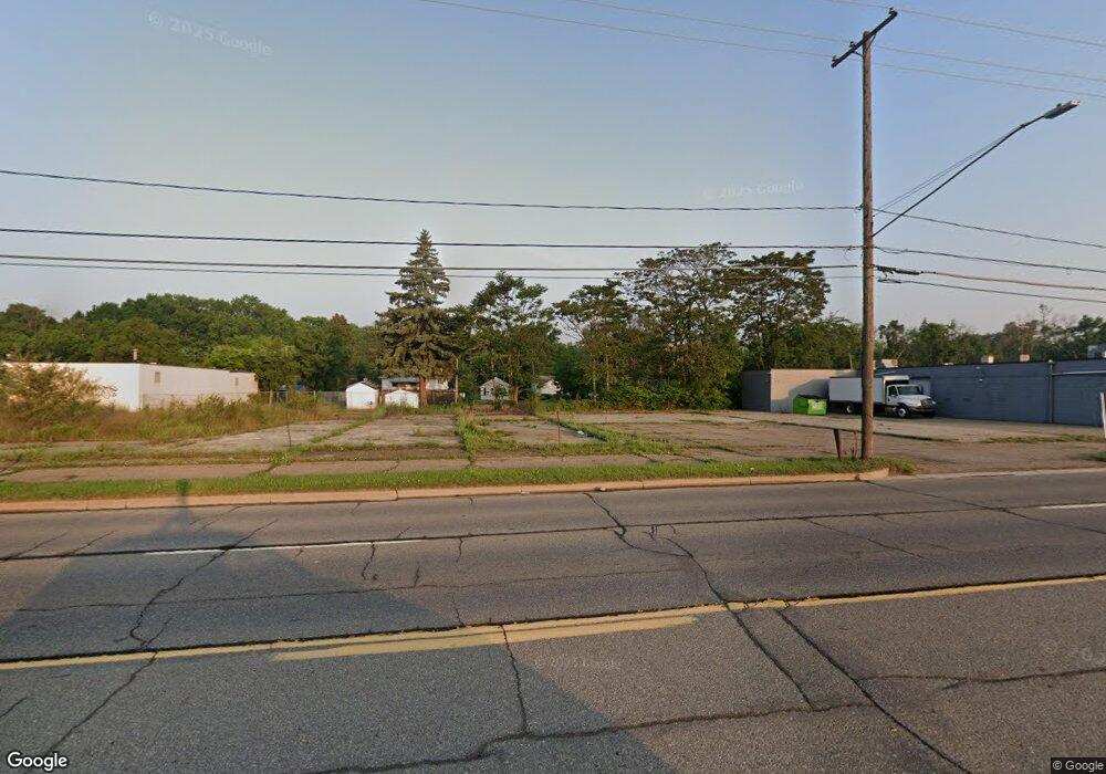 2073 N Dort Hwy, Flint, MI 48506 - photo 1