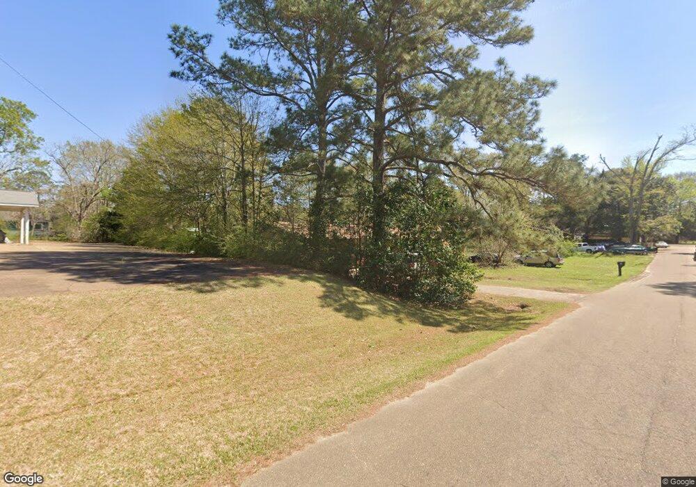 611 8th St, McComb, MS 39648 - photo 1