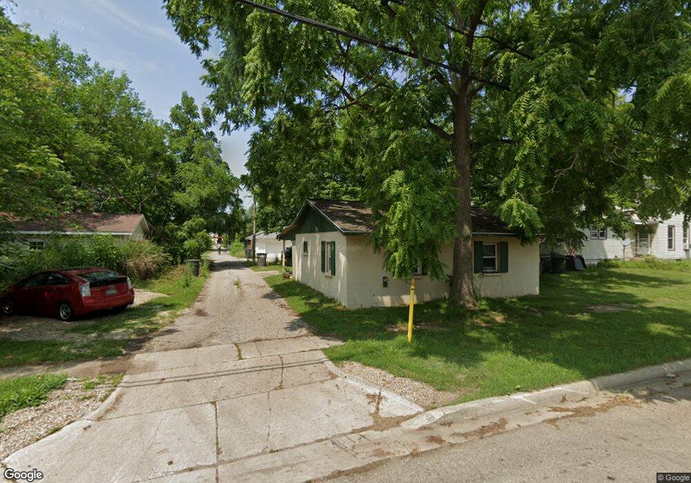 7 Locust St W, Three Oaks, MI 49128 - photo 1