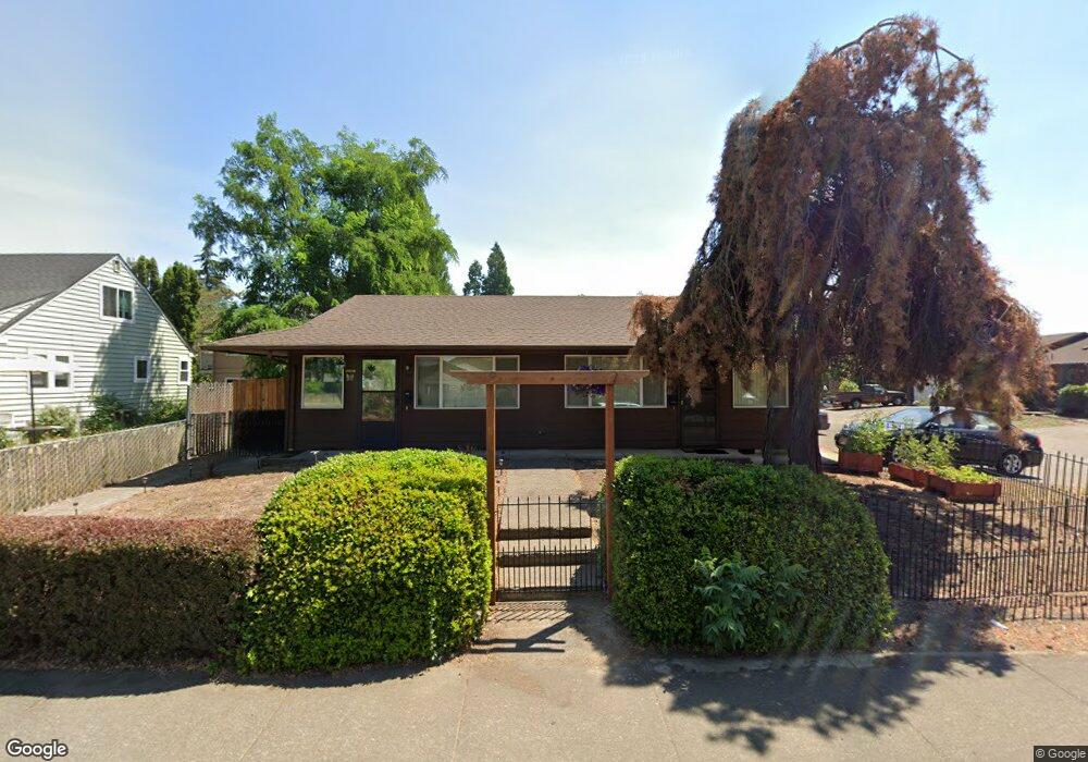 961 Chambers St, Eugene, OR 97402 - photo 1