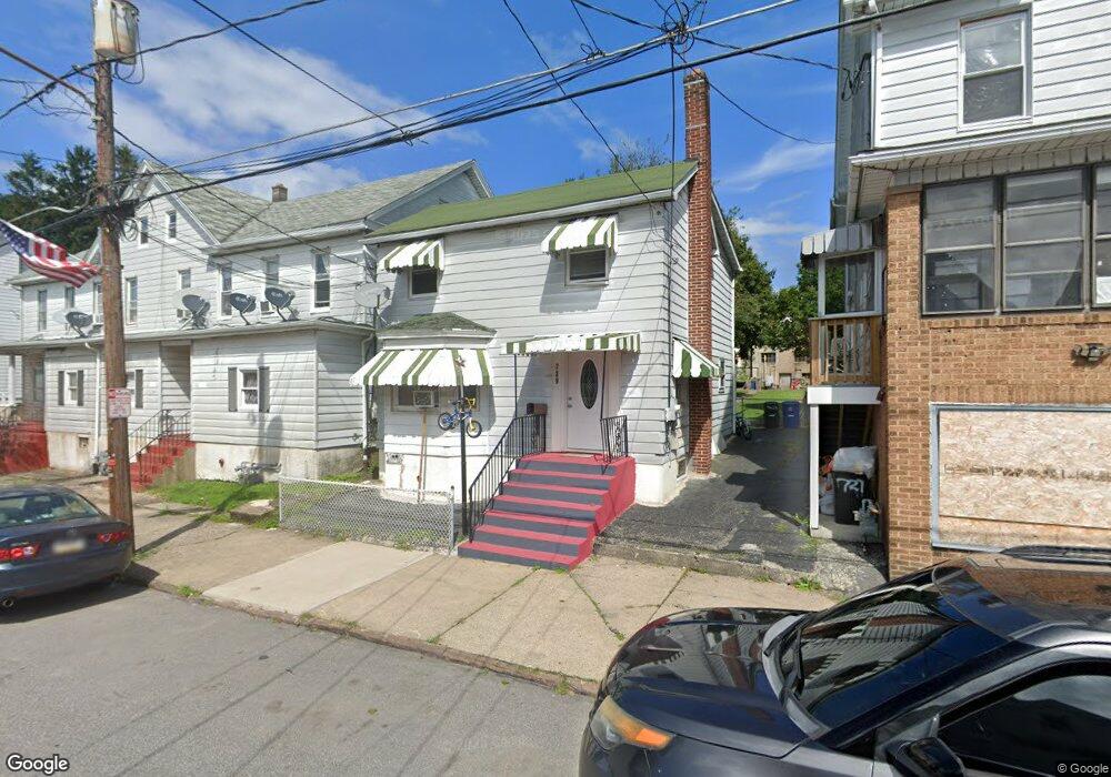 729 Alter St unit 731, Hazleton, PA 18201 - photo 1