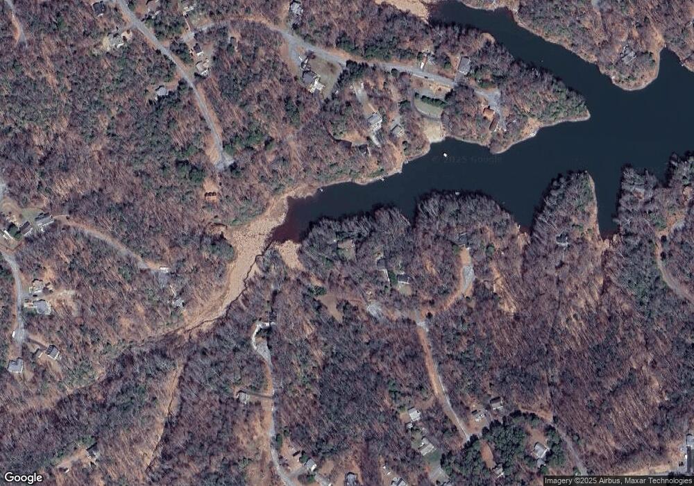 46 W Lee Way, Montross, VA 22520 - photo 1