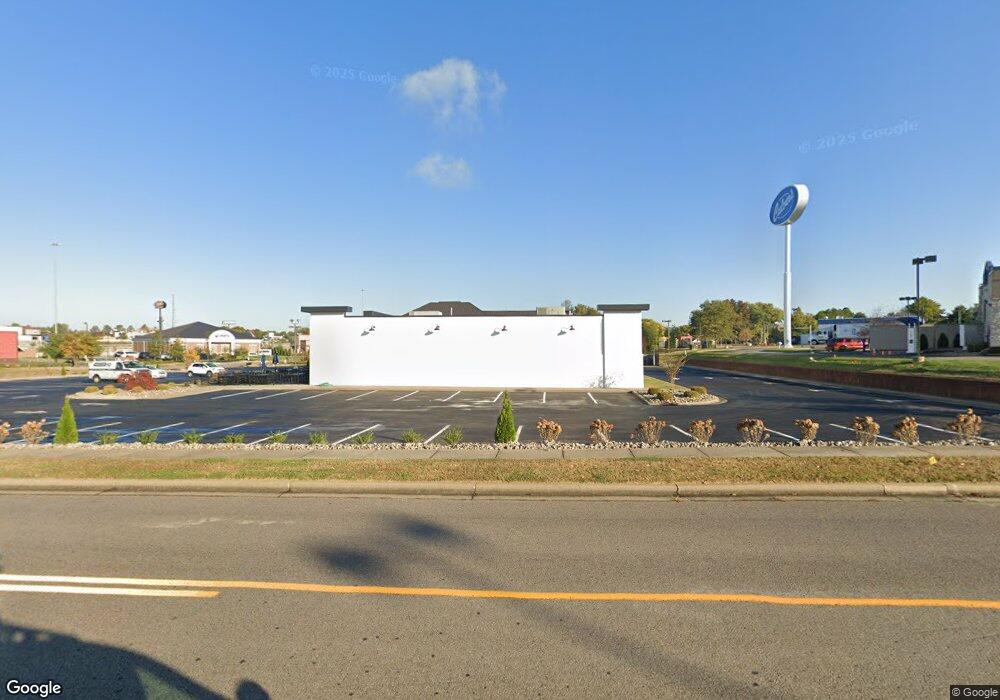 3030 Highland Pointe Dr, Owensboro, KY 42303 - photo 1