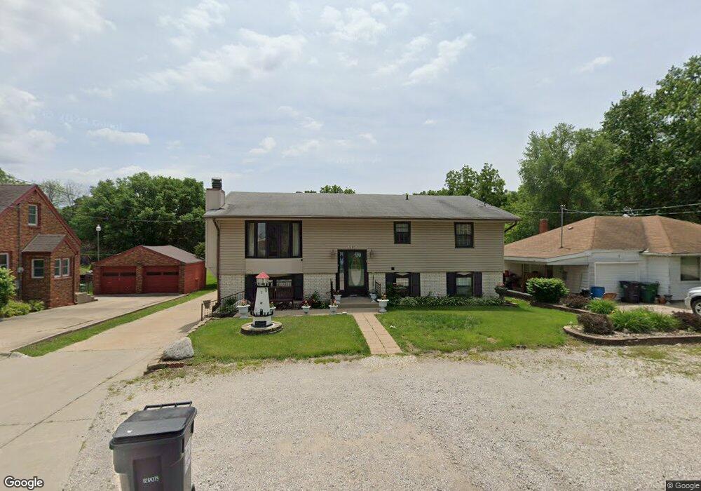 1195 NE 43rd Ave, Des Moines, IA 50313 - photo 1