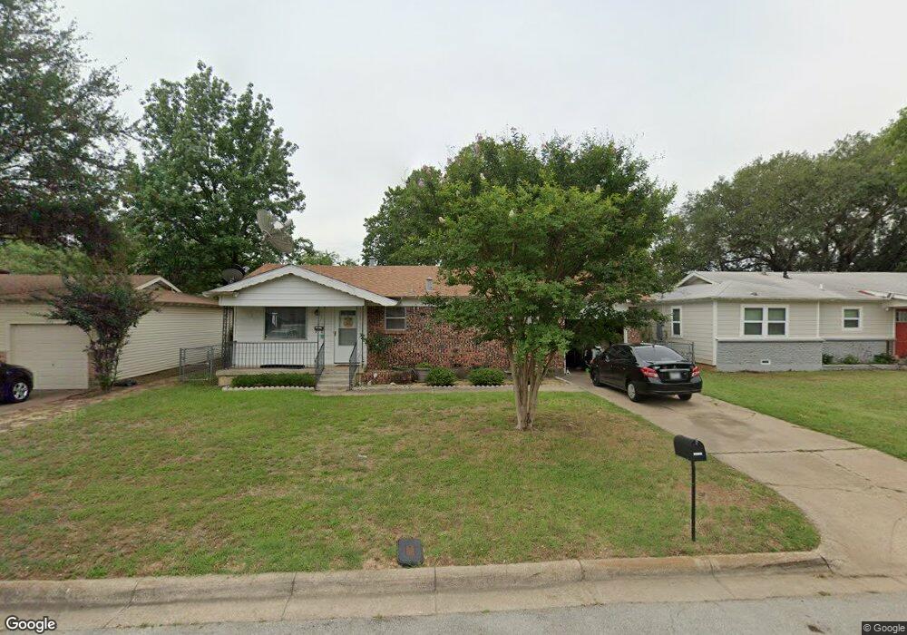 777 Betty Ln, Hurst, TX 76053 - photo 1