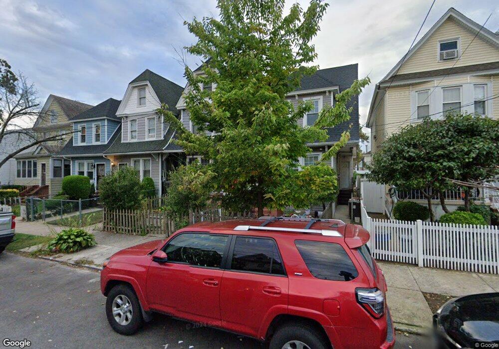 8784 112th St, Richmond Hill, NY 11418 - photo 1