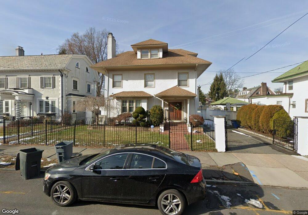 548 Parker St unit 1, Newark, NJ 07104 - photo 1