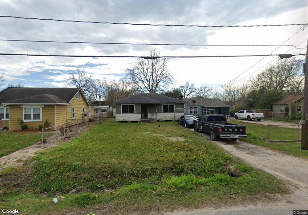 3322 Melbourne St, Houston, TX 77026 - photo 1