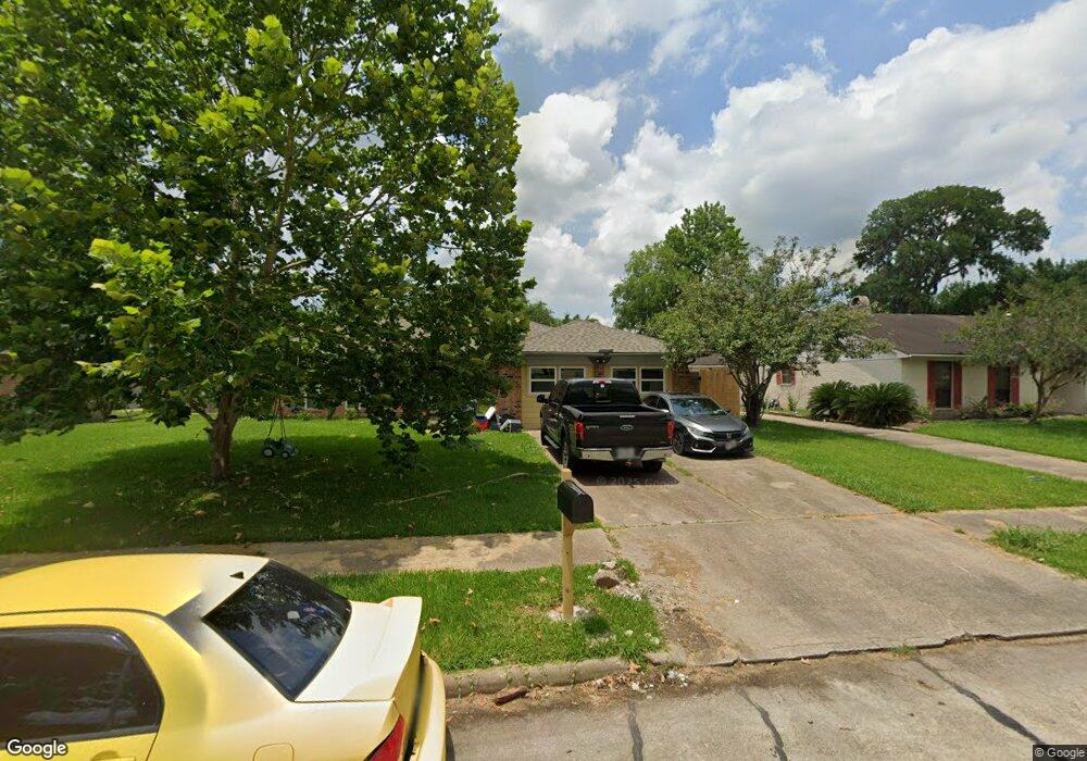 16338 Oxnard Ln, Friendswood, TX 77546 - photo 1