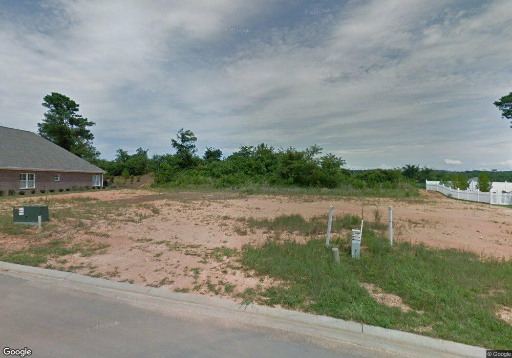 207 Lenox Rd SE, Calhoun, GA 30701 - photo 1