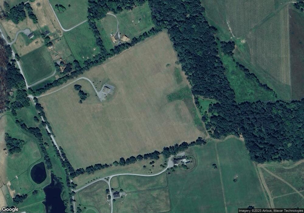 19982 Foggy Bottom Rd, Bluemont, VA 20135 - photo 1