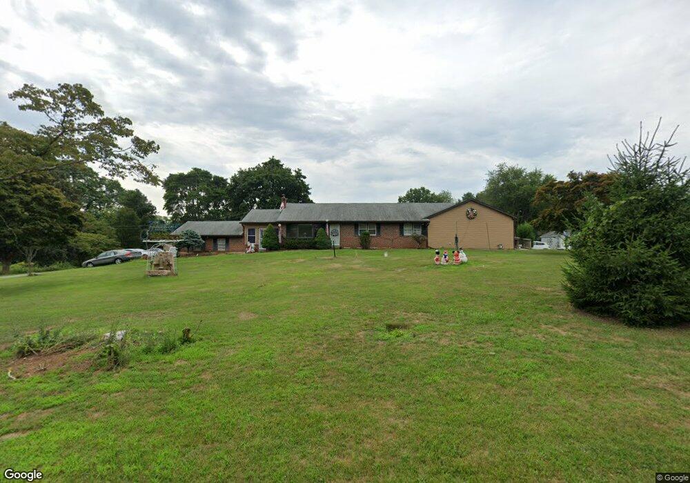 162 Locksley Rd, Glen Mills, PA 19342 - photo 1