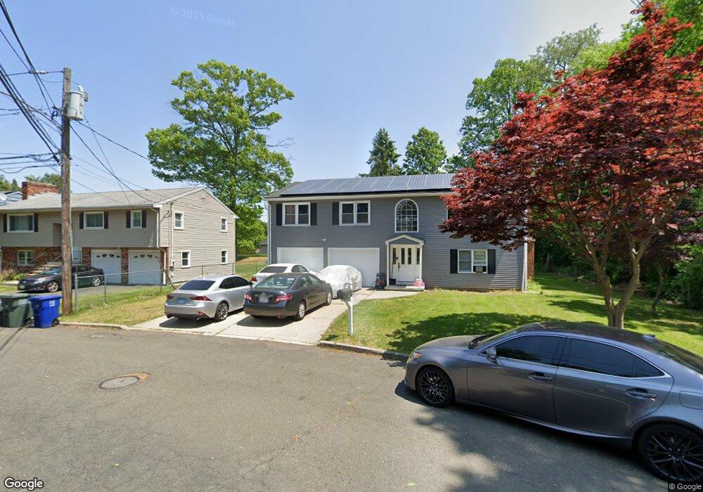 10 Saint Nicholas Dr, Bridgeport, CT 06604 - photo 1