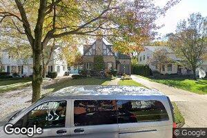 714 Cummings Ave, Kenilworth, IL 60043
