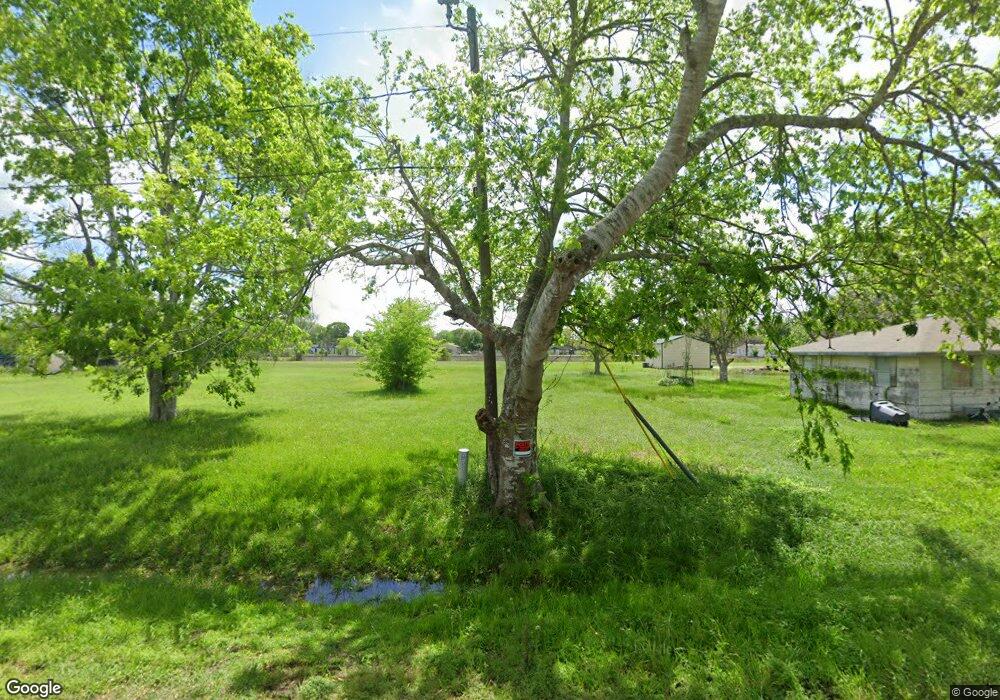 2812 Third St, Bay City, TX 77414 - photo 1