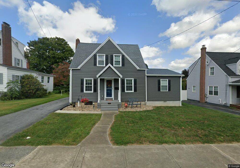 306 N Grant St, Waynesboro, PA 17268 - photo 1