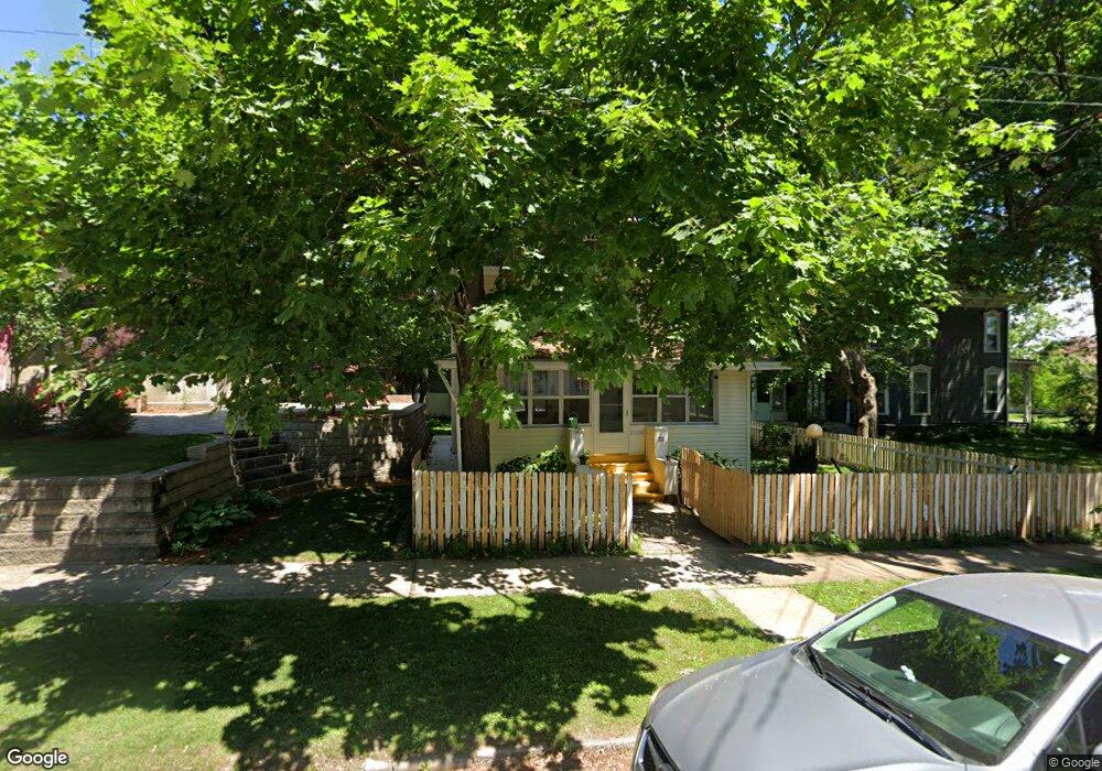 213 W 11th St, Cedar Falls, IA 50613 - photo 1