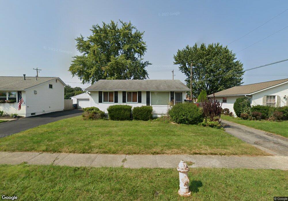 5671 Brookfield Square W, Columbus, OH 43229 - photo 1