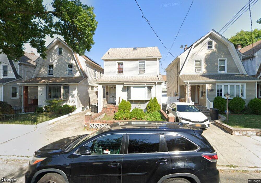 9727 134th Ave, Ozone Park, NY 11417 - photo 1