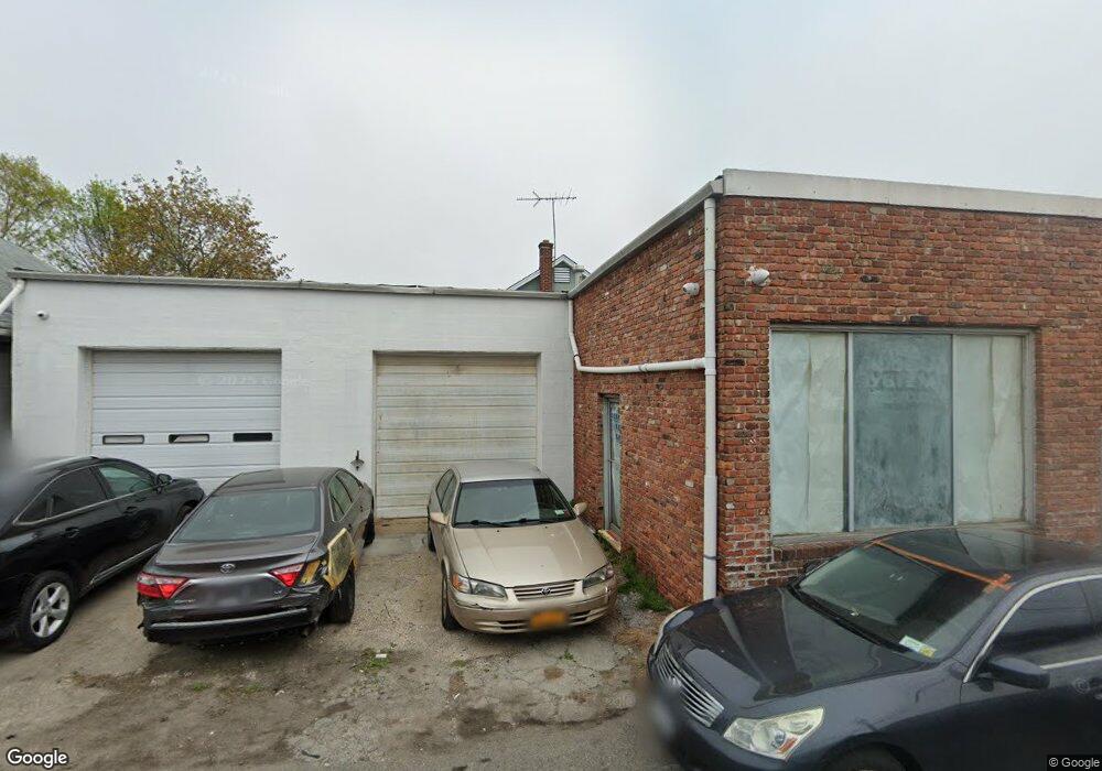 8 Levi Place, Port Washington, NY 11050 - photo 1