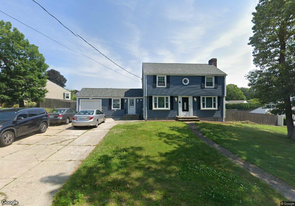 354 Garden City Dr, Cranston, RI 02920 - photo 1