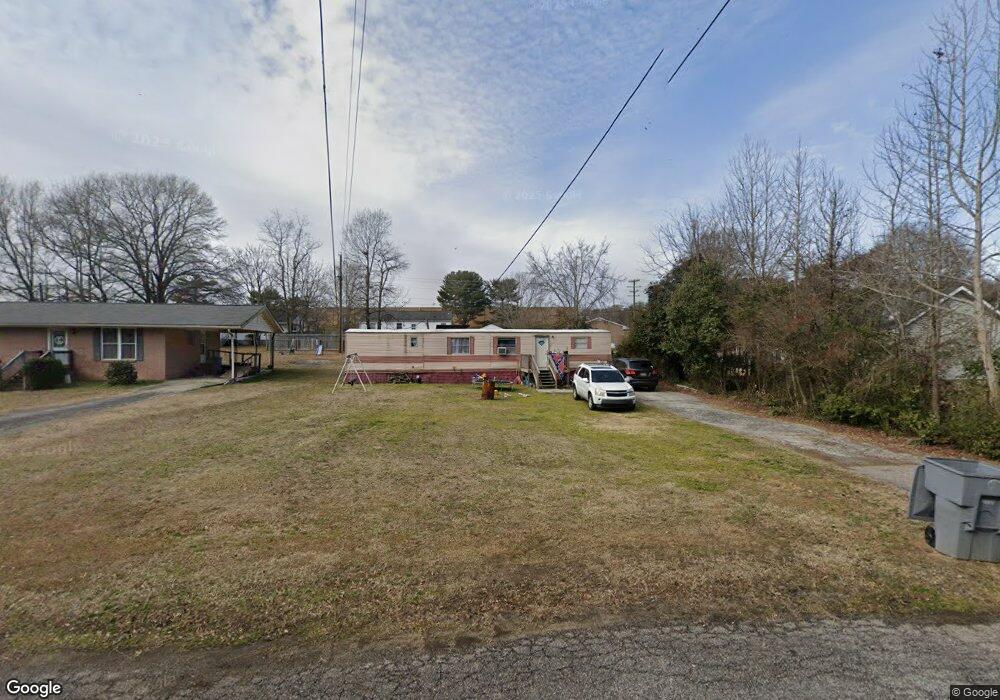 204 Killian Cir, Clover, SC 29710 - photo 1