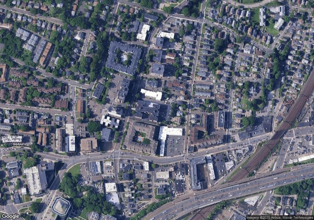 Redstone Manor unit 5H, Stamford, CT 06902 - photo 1