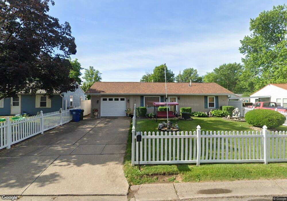 2907 W 68th St, Davenport, IA 52806 - photo 1
