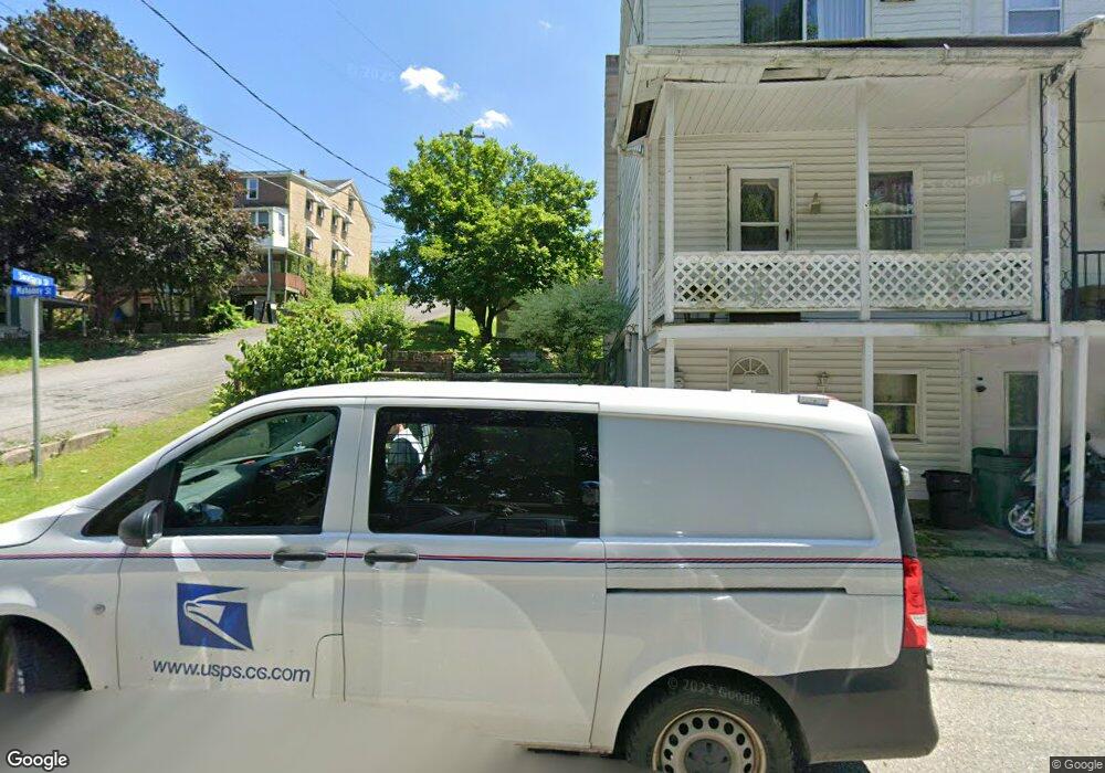 302 Mahanoy St, Tamaqua, PA 18252 - photo 1