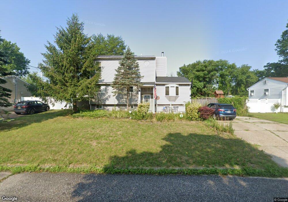 2906 Heather Ave, Medford, NY 11763 - photo 1