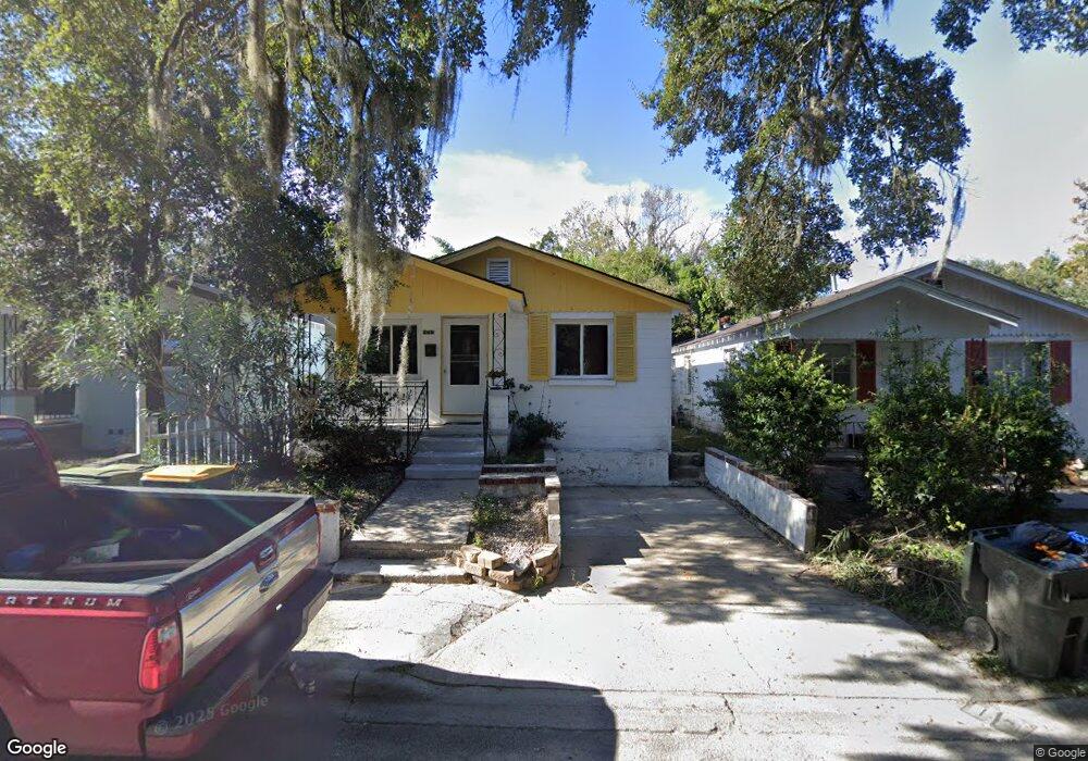 1033 W 38th St, Savannah, GA 31415 - photo 1