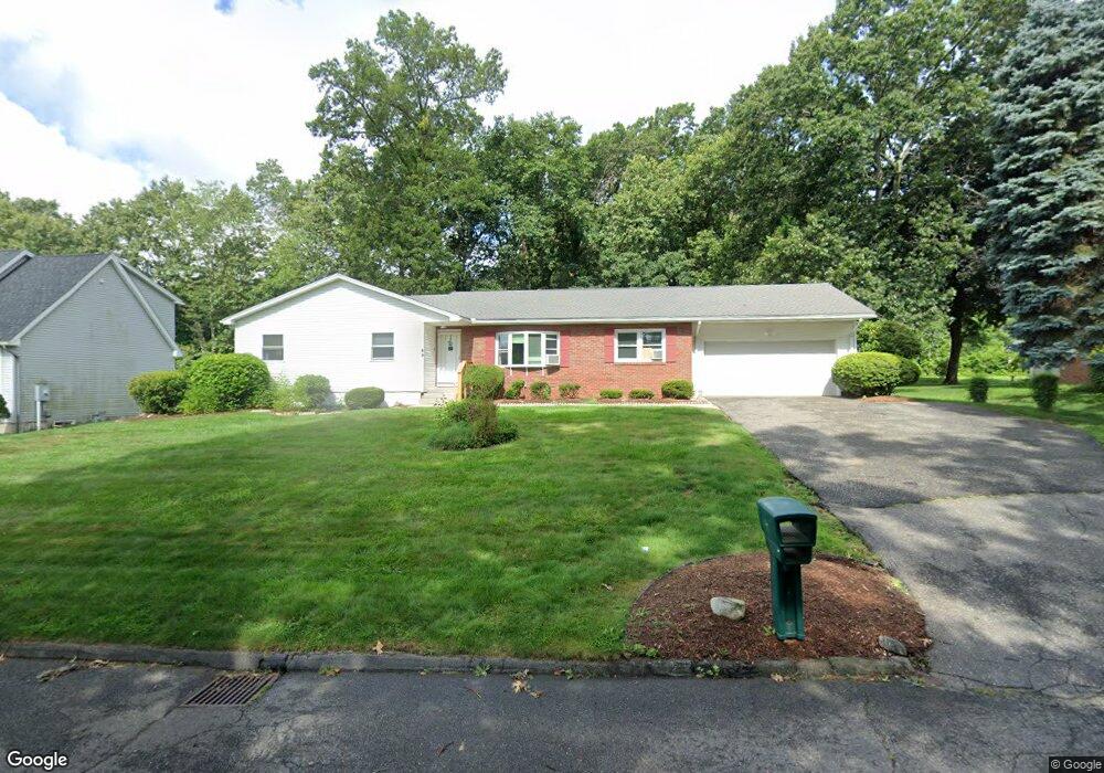 89 Longview Cir, Ludlow, MA 01056 - photo 1