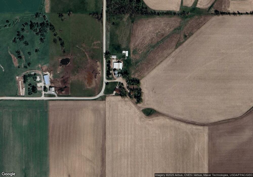 7086 Clay St, Newton, IA 50208 - photo 1