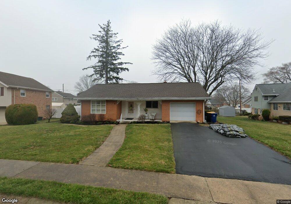 2403 Lindale Dr, Reading, PA 19609 - photo 1