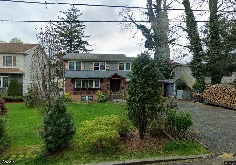 30 Mohawk Rd, Yonkers, NY 10710 - photo 1