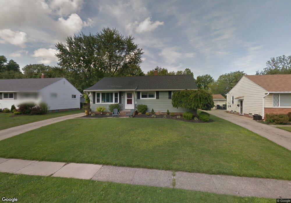 2338 Stanford Dr, Wickliffe, OH 44092 - photo 1