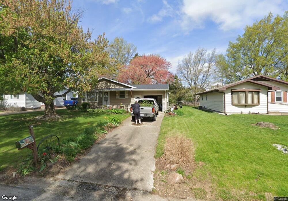 1633 Rutledge Dr, Lincoln, IL 62656 - photo 1