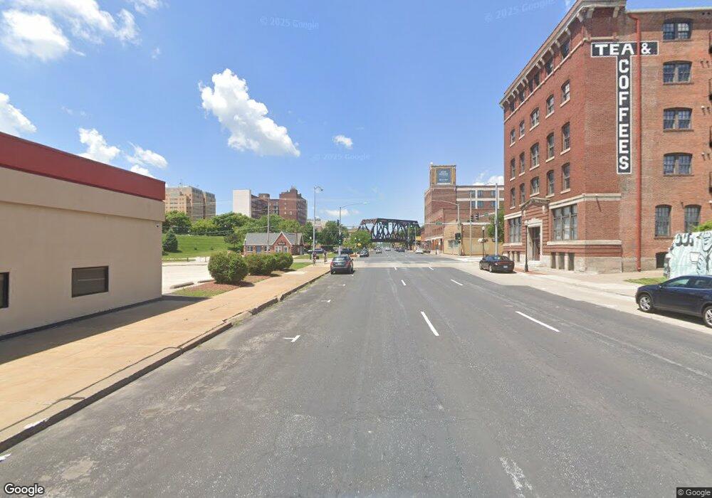 E 4th, Davenport, IA 52801 - photo 1