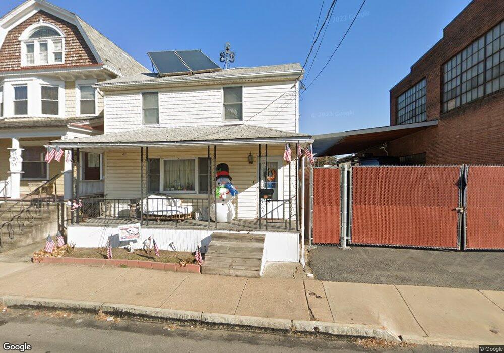 129 Wood St, Wilkes Barre, PA 18702 - photo 1
