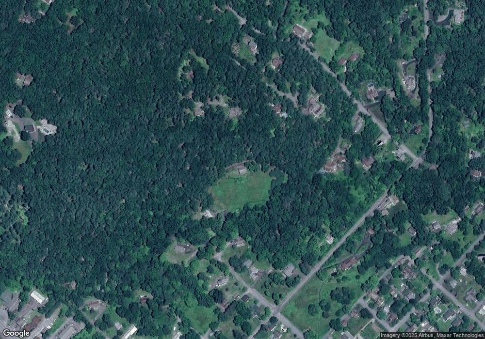 125 Blossom Ln unit Milford, Milford, PA 18337 - photo 1