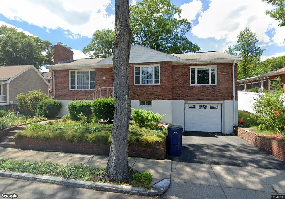 6 Marlin Rd, West Roxbury, MA 02132 - photo 1