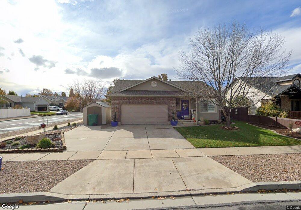 332 S 950 W, Layton, UT 84041 - photo 1