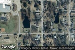 318 S 8th St, Albion, IL 62806