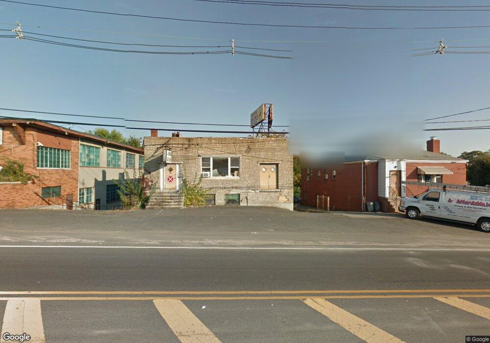 130 Bergen Blvd, Fairview, NJ 07022 - photo 1