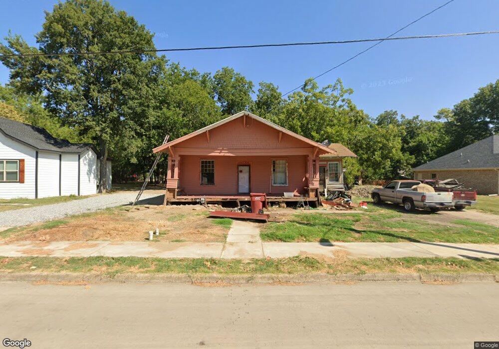 619 E 9th St, Bonham, TX 75418 - photo 1