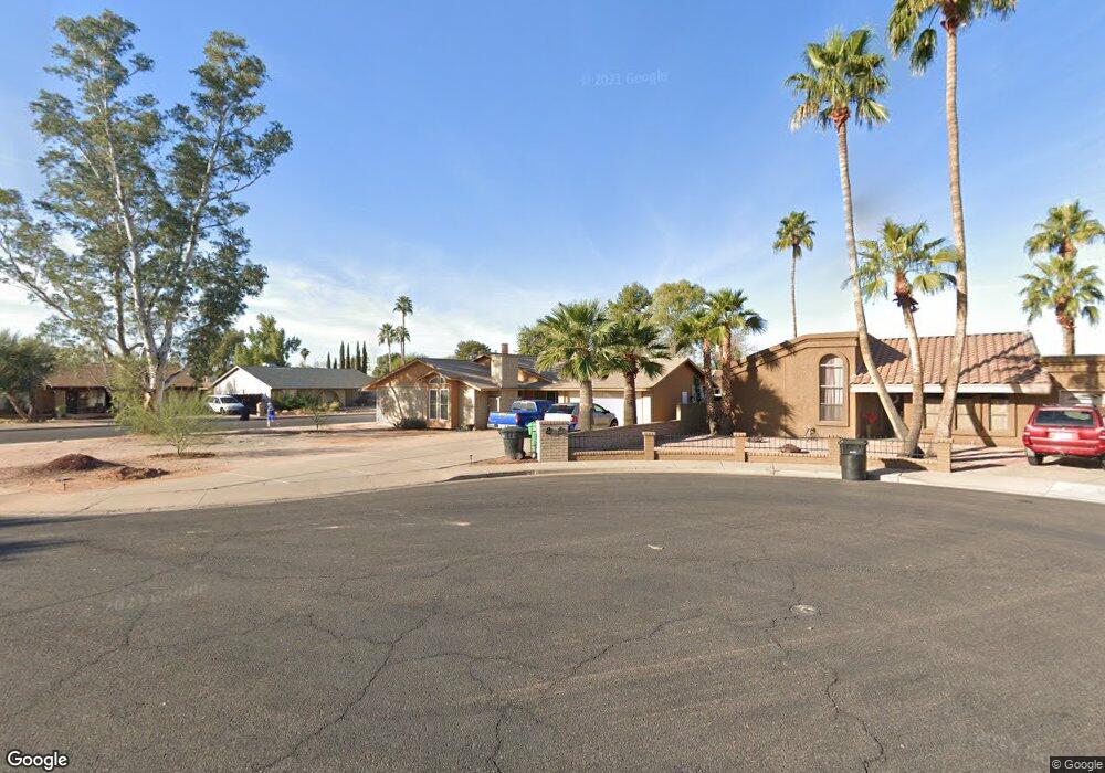 1360 S Windsor Cir, Mesa, AZ 85204 - photo 1