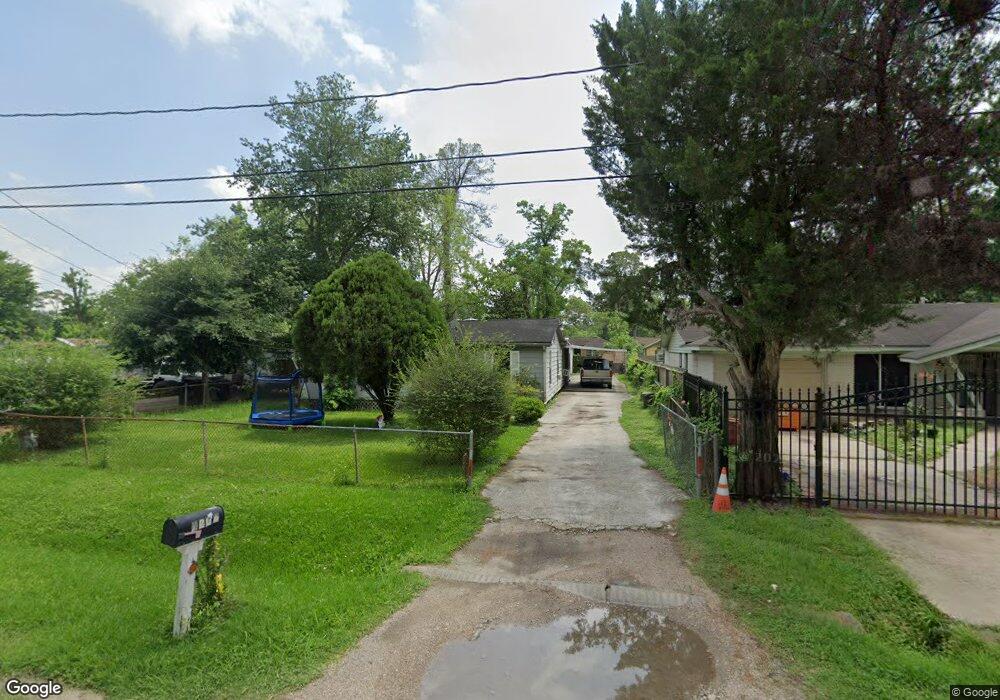 7206 Weyburn St, Houston, TX 77028 - photo 1